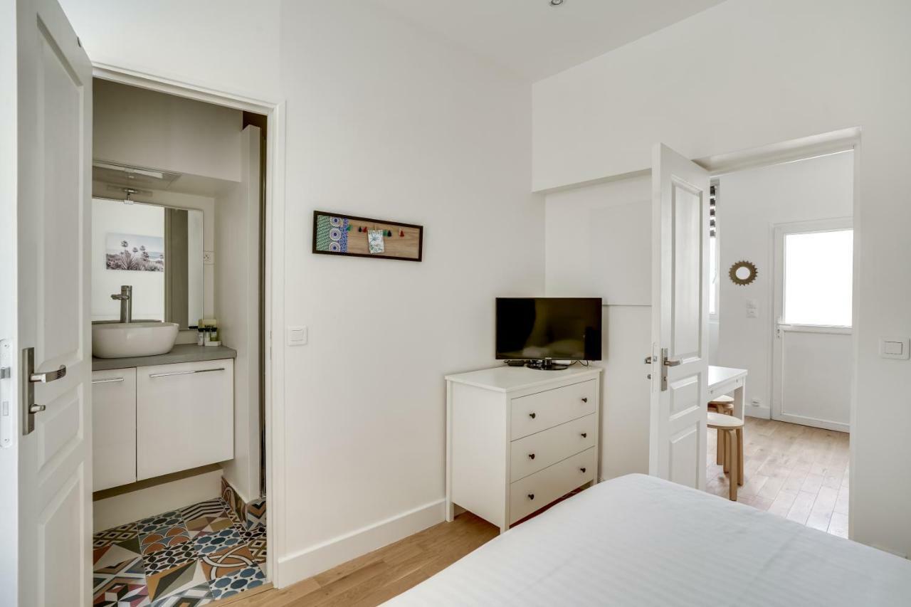 Apartment 3 People Close Eiffel Tower By Weekome Paris Exterior photo